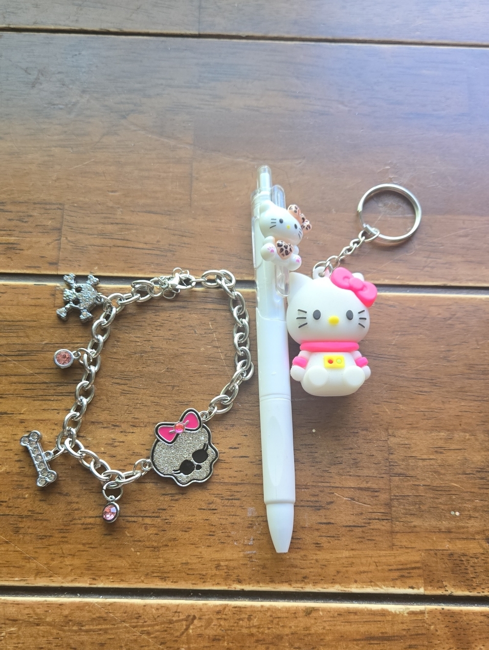 Y2k Braclet, Hello Kitty Pen And Key Chain